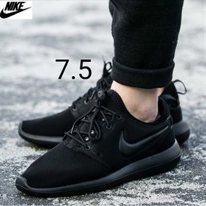 nike roshe black women